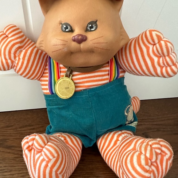 Vintage Cabbage Patch Kids KOOSAS Cat Doll Rainbow Suspenders Xavier Roberts - Picture 9 of 9